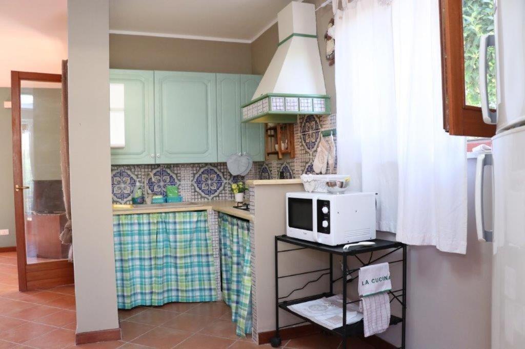 קאריני Villa Cavalluccio Marino Con Piscina Idromassaggio מראה חיצוני תמונה